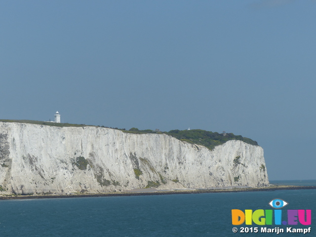 FZ015888 White cliffs of Dover from ferry